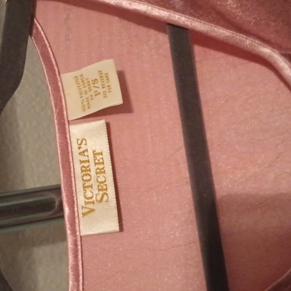 Vintage Victoria Secret gold label pink  button down gown. Satin Sz. Med - Picture 2 of 8